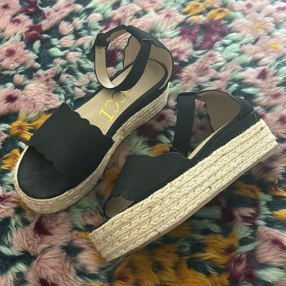 Black Espadrilles Platform Sandals - Picture 4 of 9